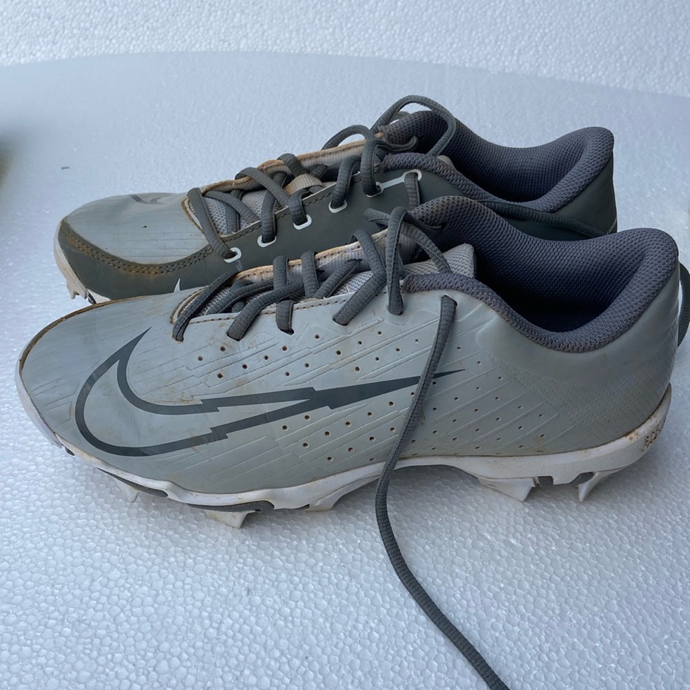 Nike Cleats size 7